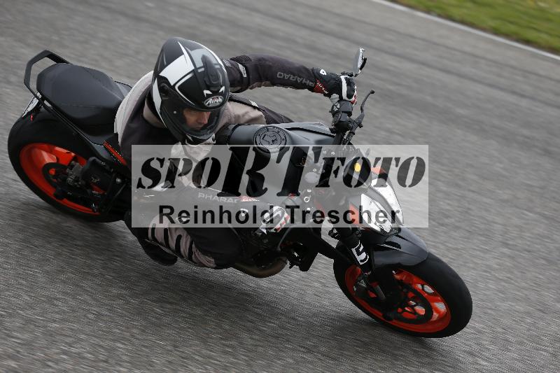 /Archiv-2025/10 23.04.2025 Cornu Master School ADR/rot-rouge/57